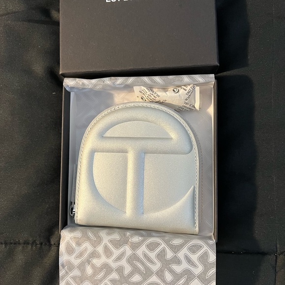 Telfar Wallet-Silver - Picture 3 of 7